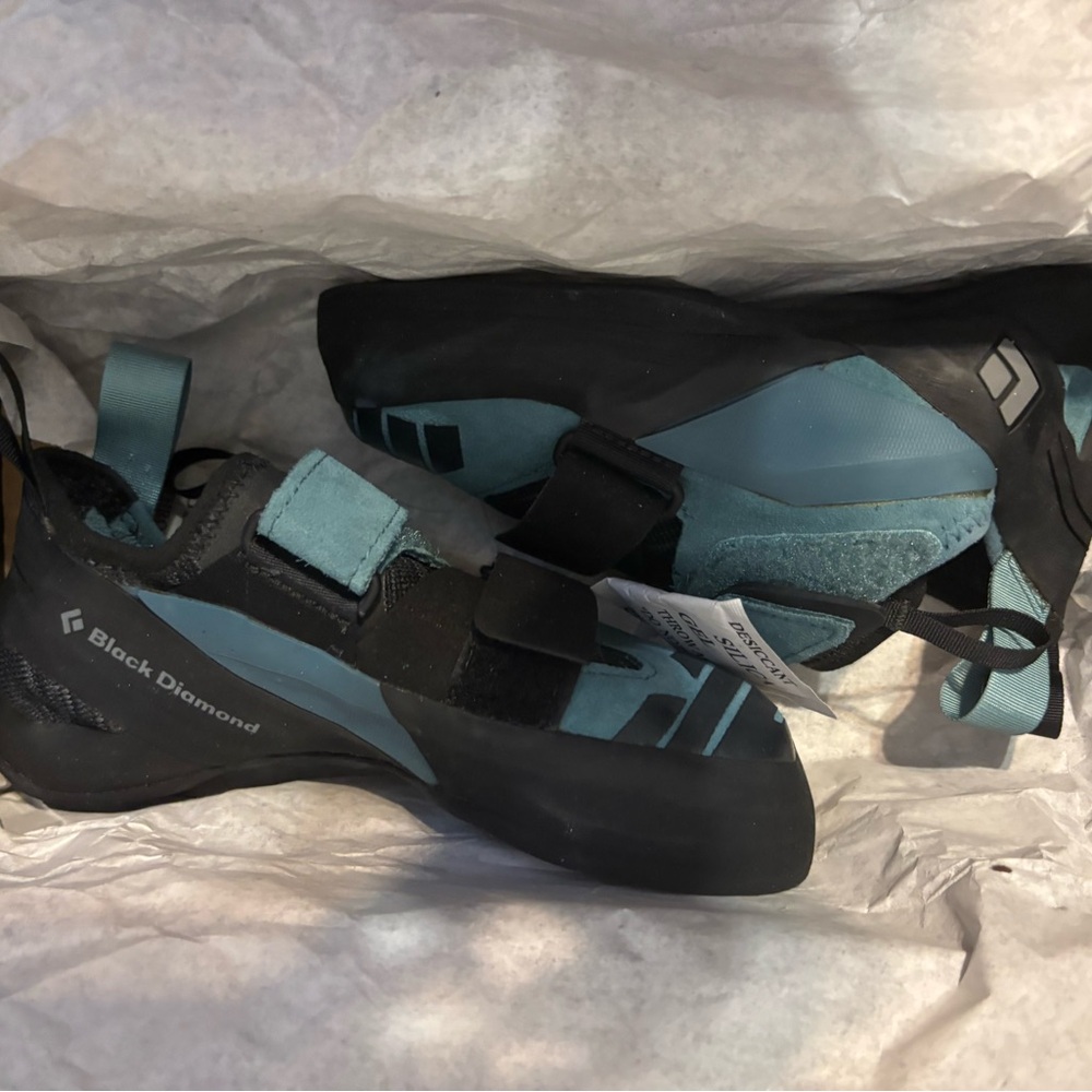Brand New Women’s Climbing Shoes Black Diamond Focus Never Worn sz6.5
